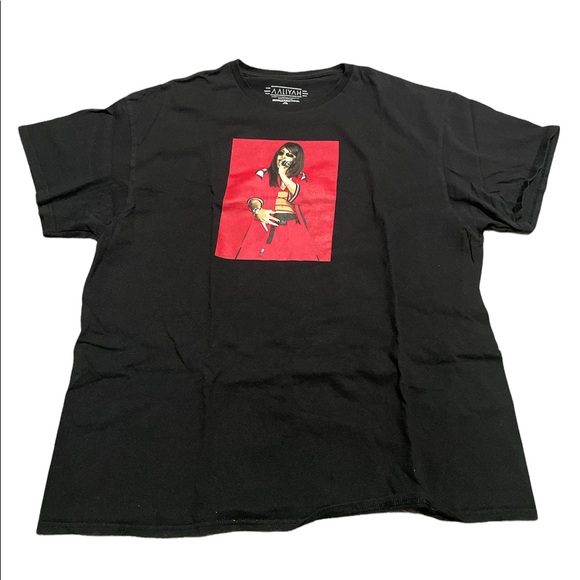 Tops - Womens Vintage Print Tee